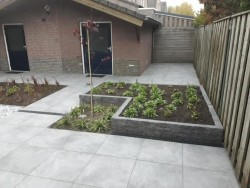 renovatie voor-achtertuin